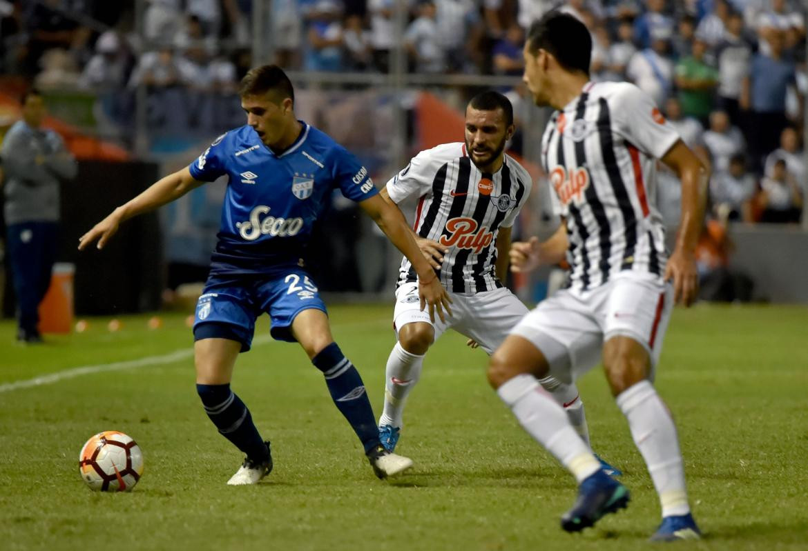 Libertad vs. Atlético Tucumán - Copa Libertadores - Fútbol internacional - NA -