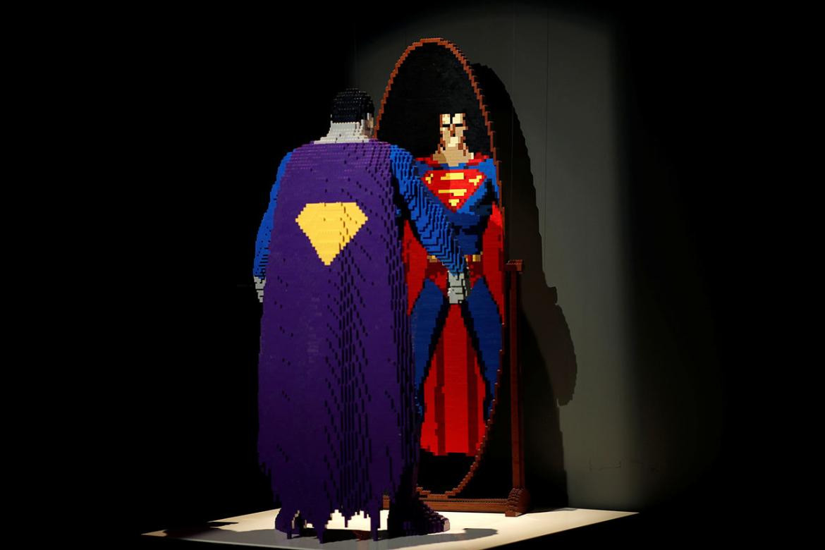 Exposición de superhéroes de Lego en París