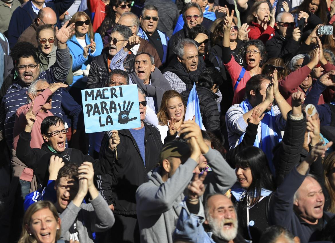 Marcha oposición contra FMI - Obelisco