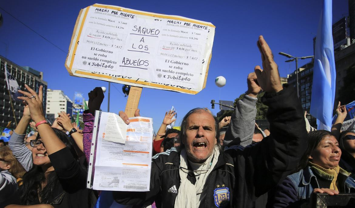 Marcha oposición contra FMI - Obelisco