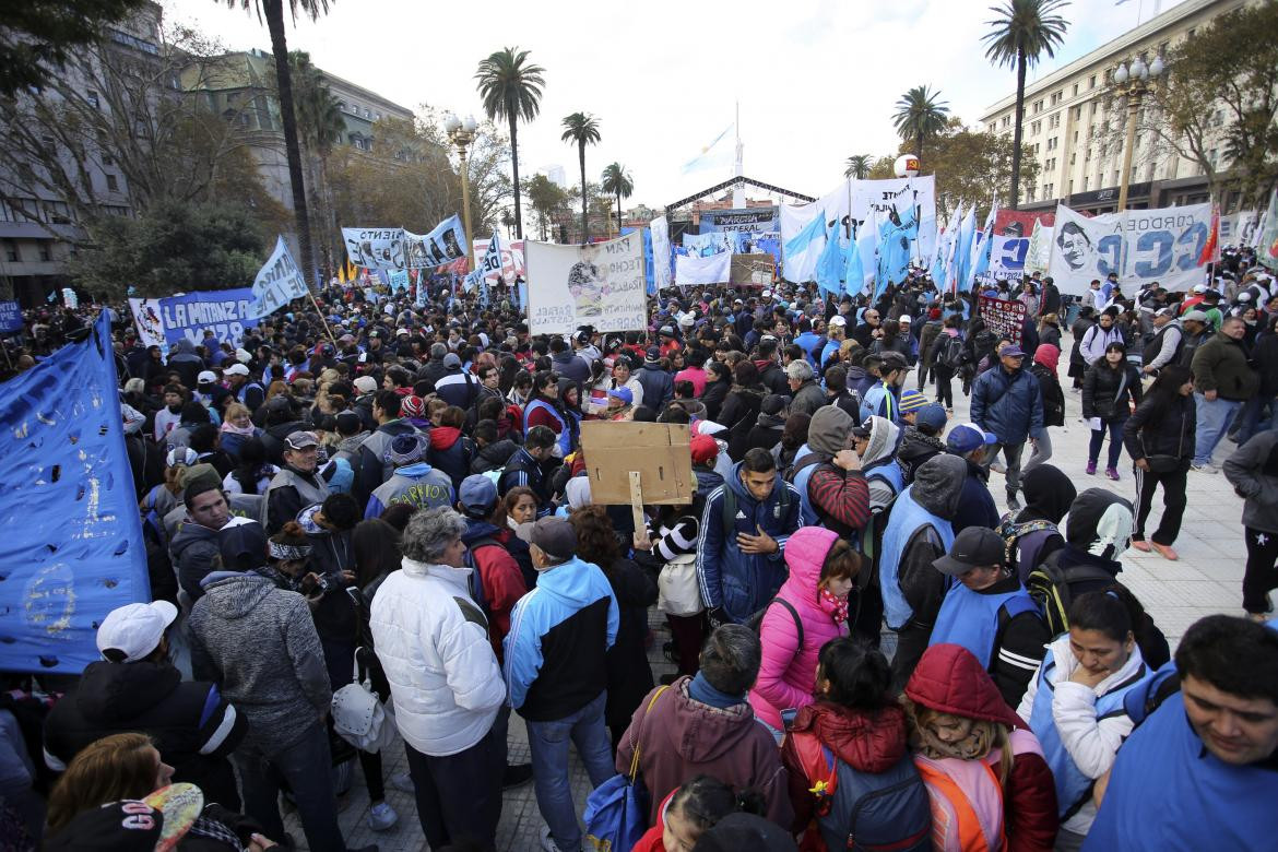 Marcha Federal en Plaza de Mayo, NA