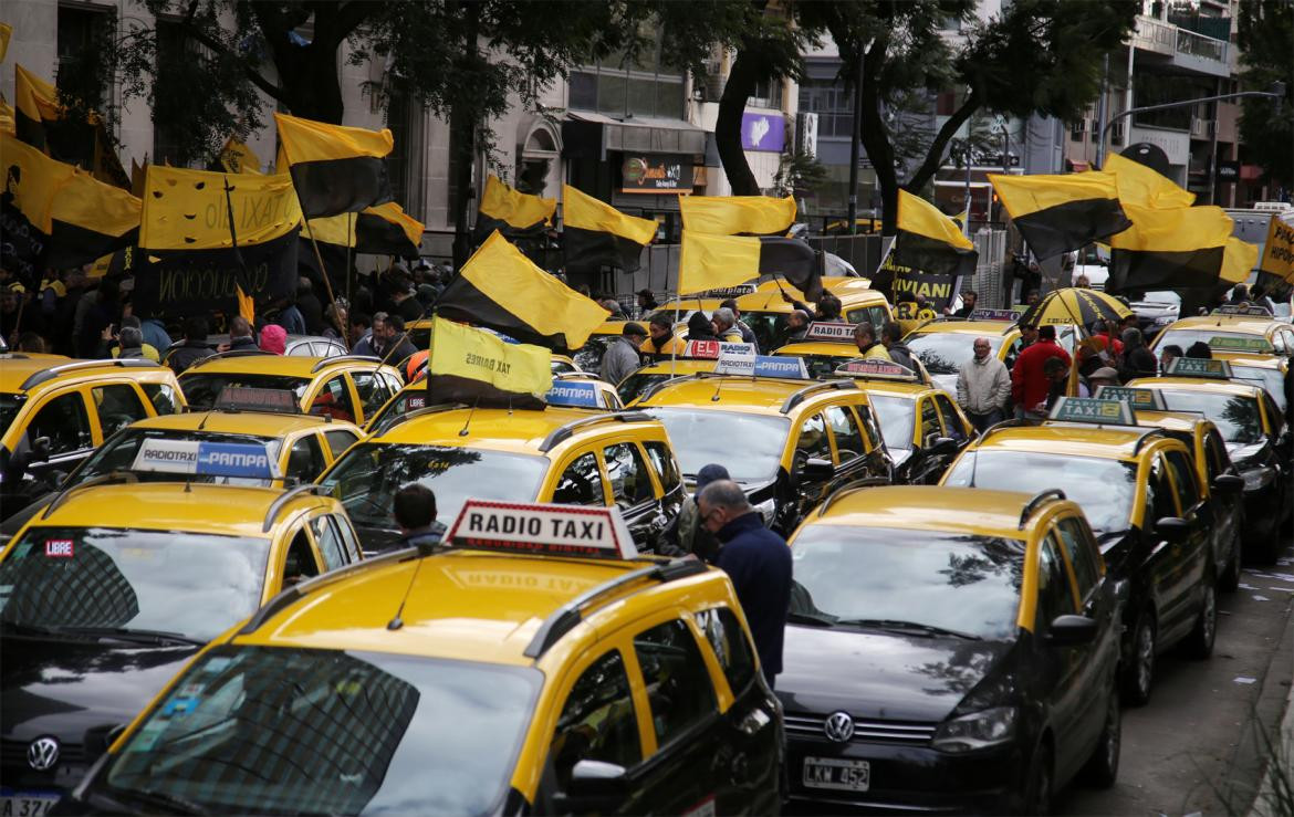 Protesta de taxistas contra UBER (NA)