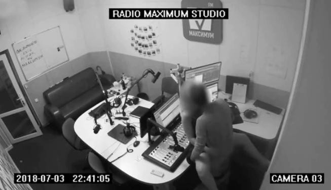 Pareja teniendo sexo - estudio de radio