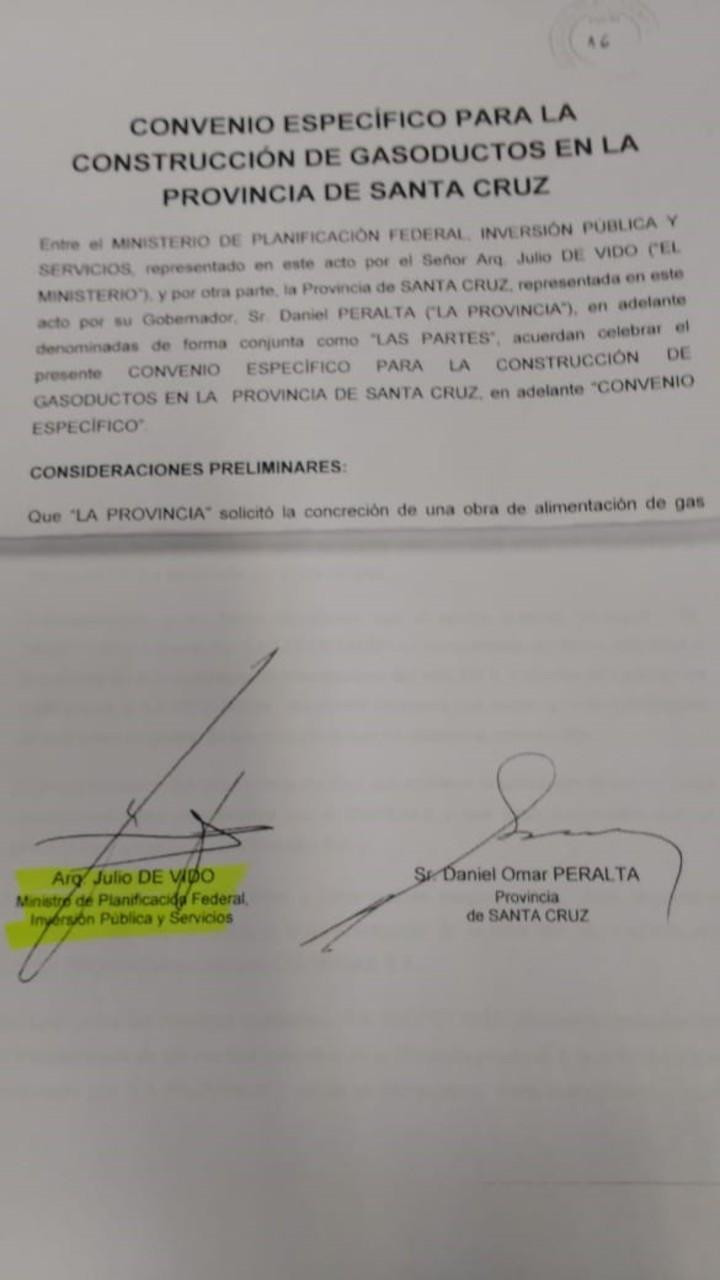 De Vido - firma contrato