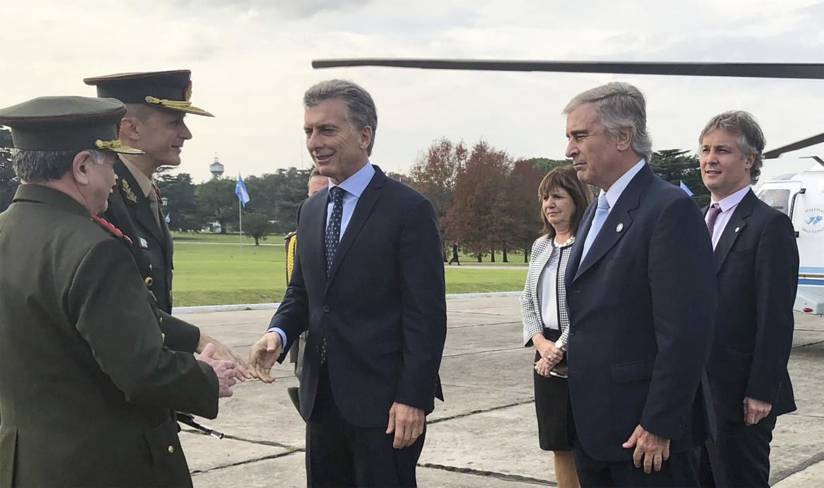 Macri- Fuerzas Armadas (NA)