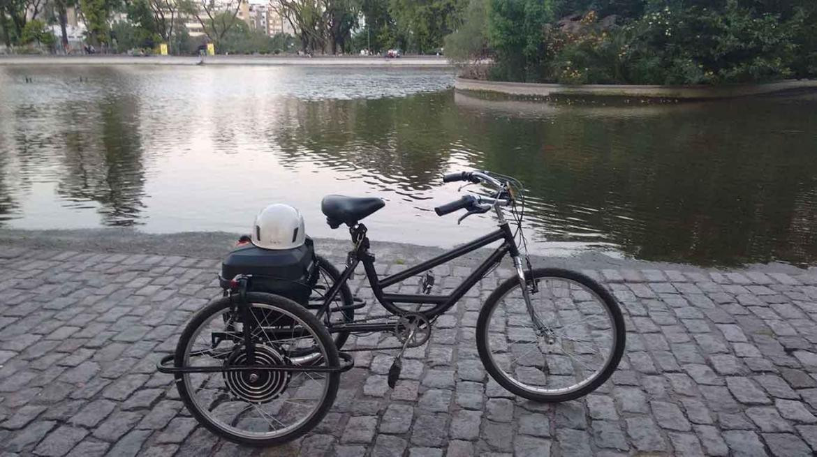 Joven discapacitado pide que le devuelvan una bicicleta que le robaron en almagro