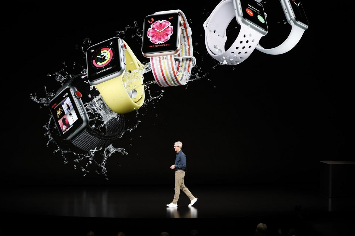 Apple lanzó su cuarta versión del reloj conectado AppleWatch - Reuters