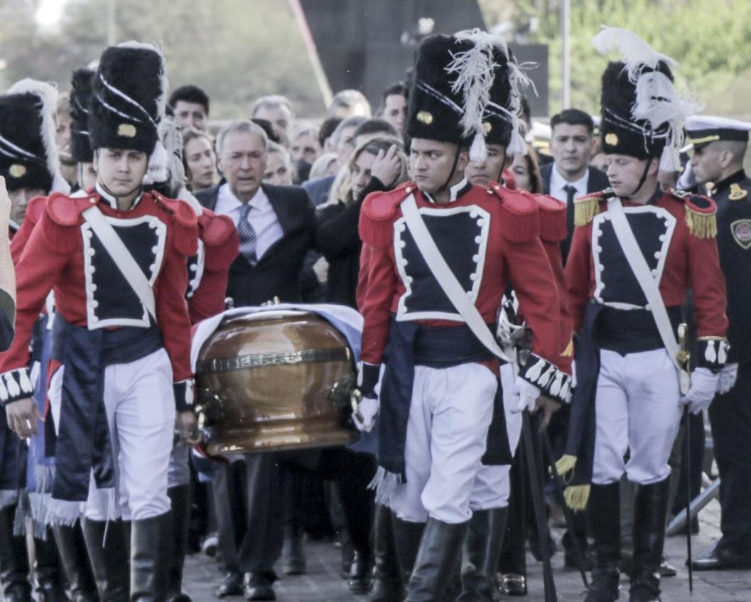 De la Sota - velatorio en Córdoba