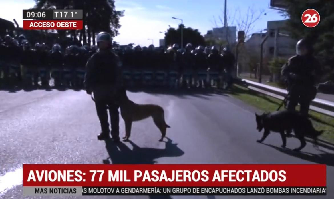 Protestas en el cuarto paro general contra el Gobierno de Macri (Canal 26)