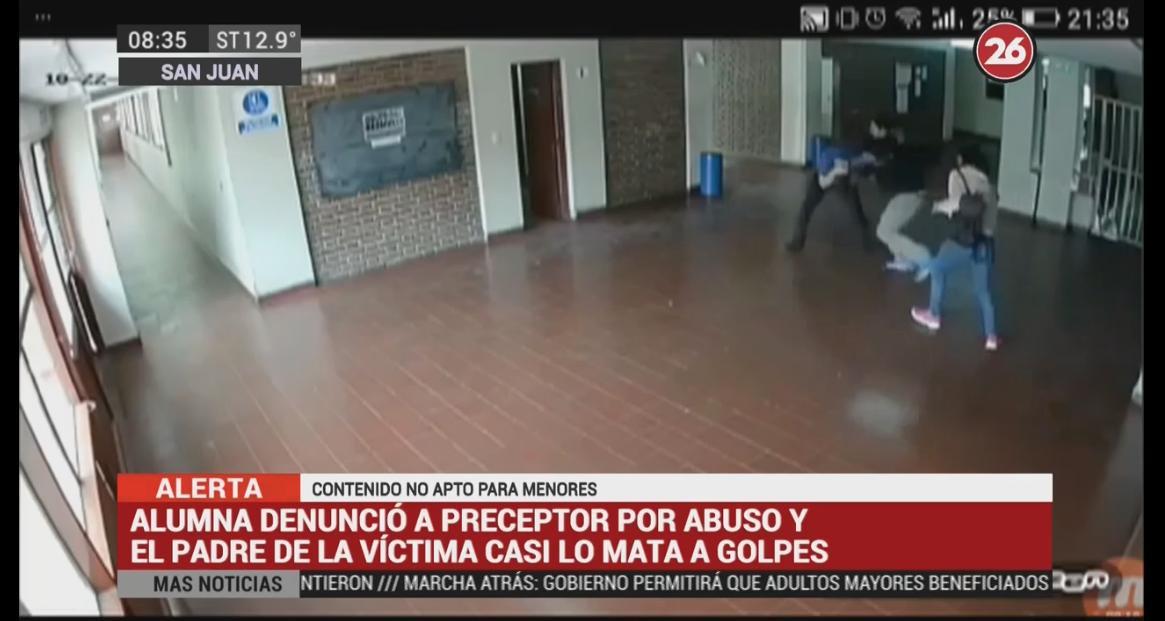 Golpiza en colegio - San Juan