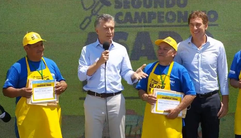 Macri en campeonato de Asado de Obra