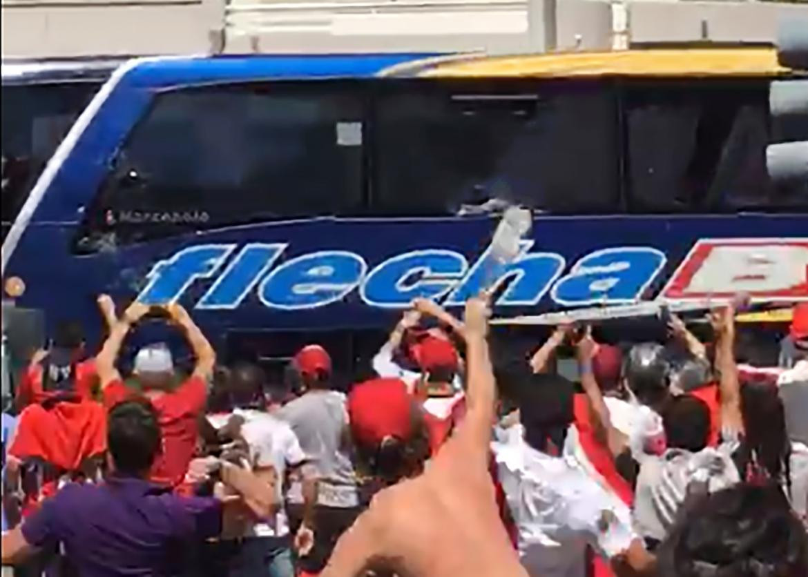 Incidentes Monumental - Superfinal Libertadores Agencia NA