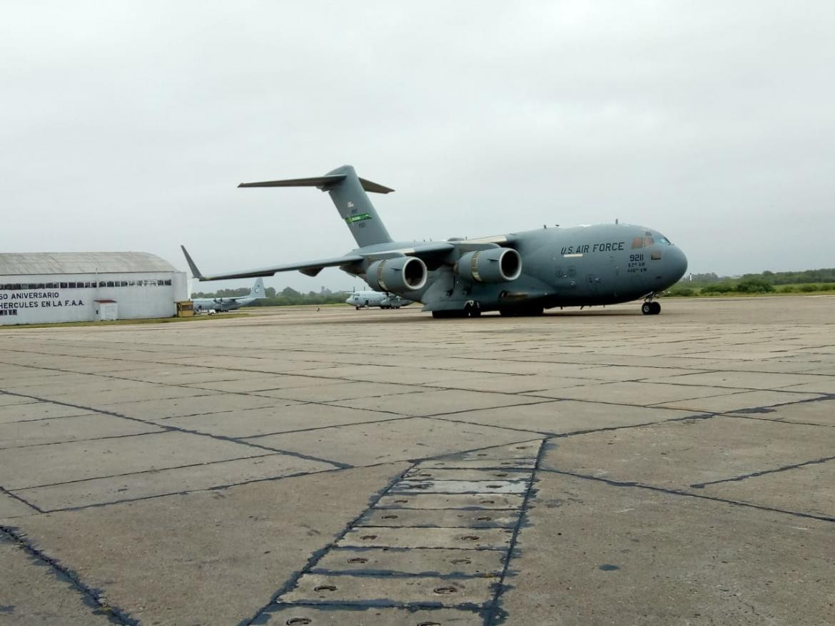 Avión de la seguridad de Estados Unidos por la seguridad de Trump