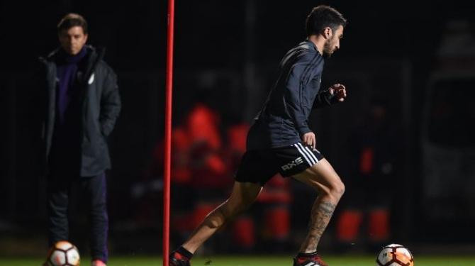 Ignacio Scocco en entrenamiento de River previo al Mundial de Clubes en Abu Dhabi