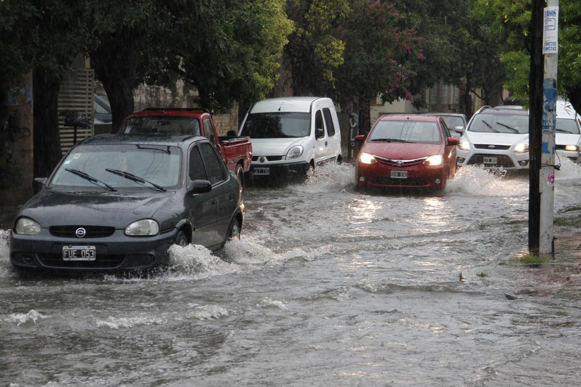 Calles anegadas por fuertes lluvias, NA