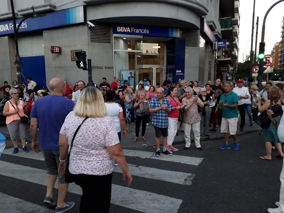 Cacerolazo 2019 - nuevo reclamo contra el tarifazo del gobierno de Macri, Twitter