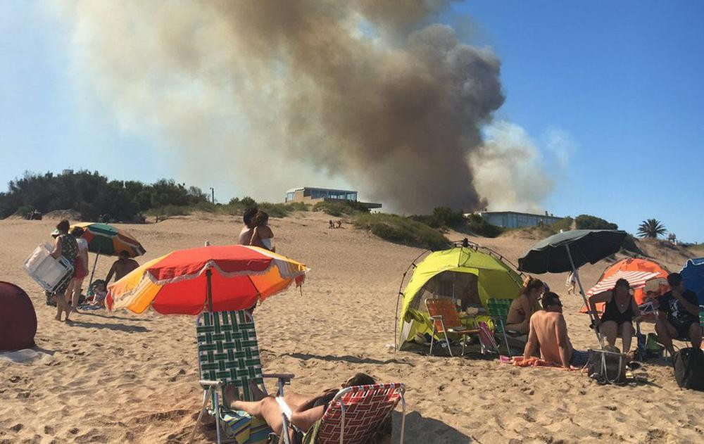 Incendio en Villa Gesell, NA