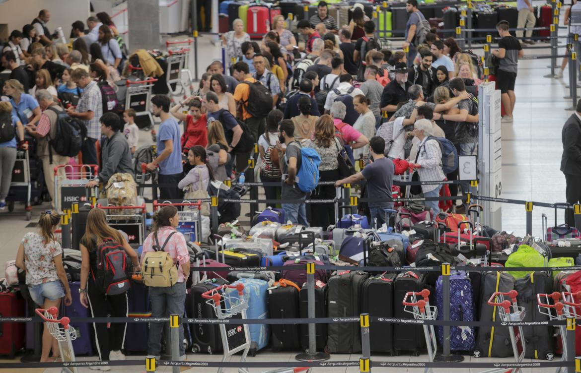 aeropuerto, turistas, turismo