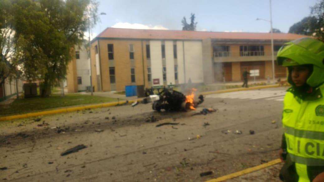 Atentado en Bogotá con coche bomba, Colombia, Twitter