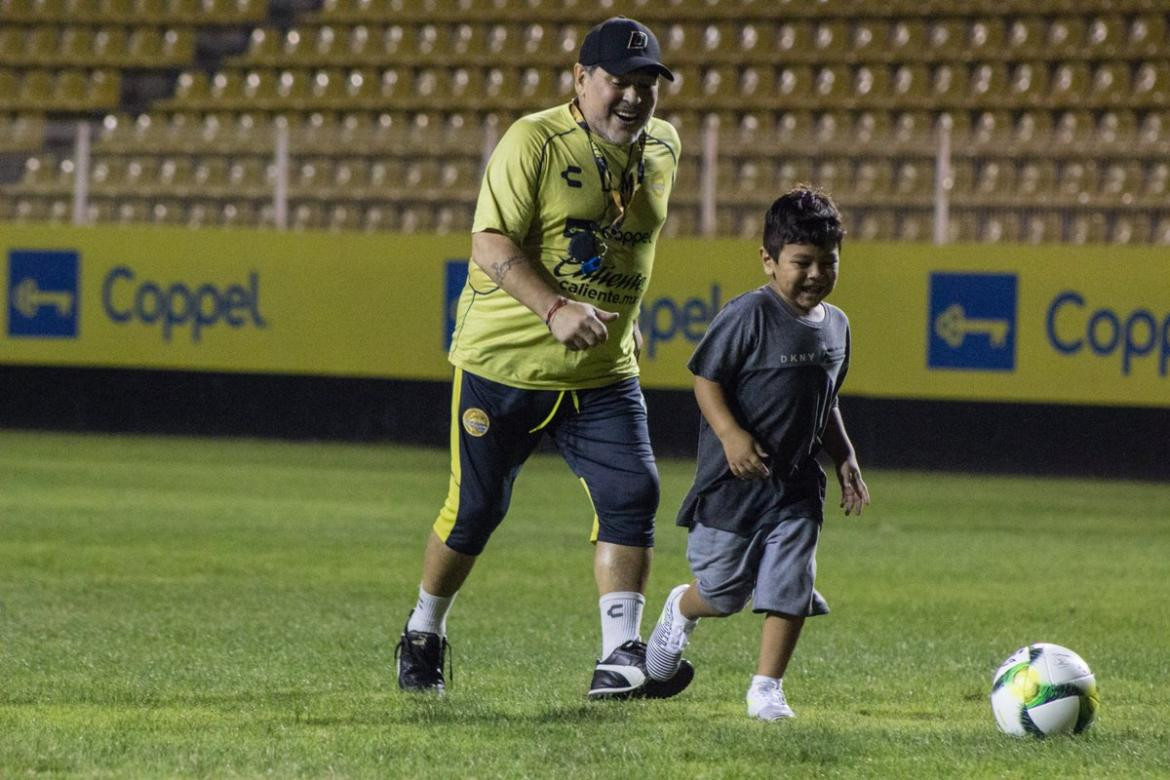 Maradona y Dieguito Fernando