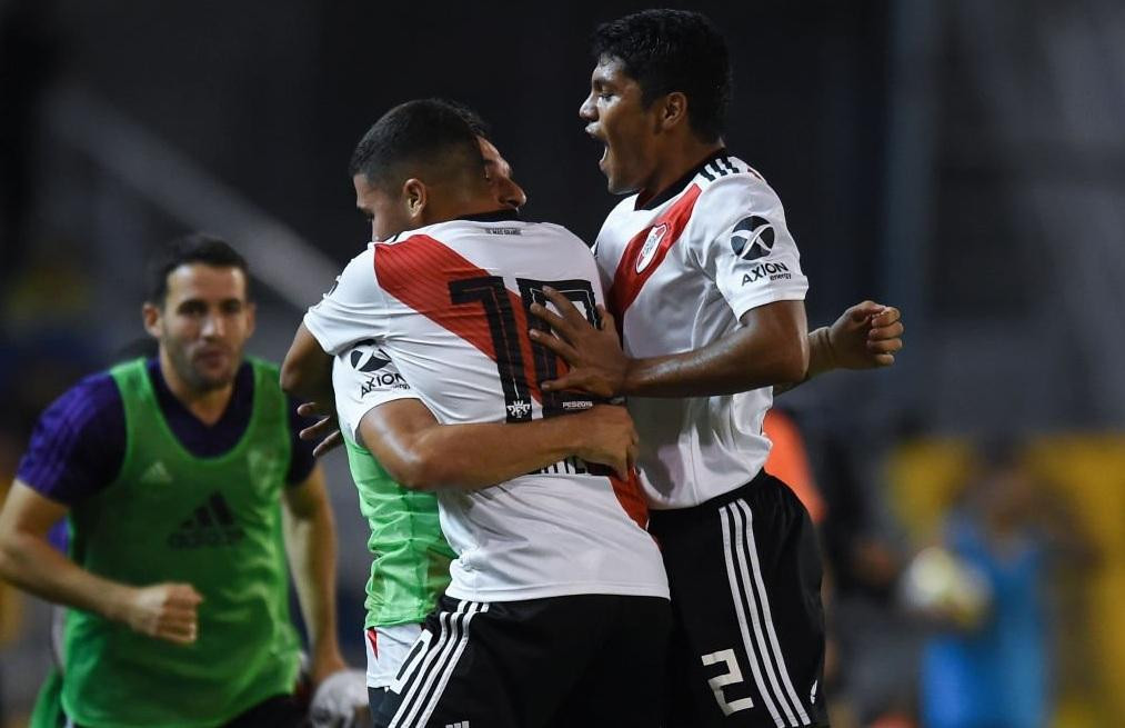 Festejo de Juan Fernando Quintero en gol de River vs. Rosario Central