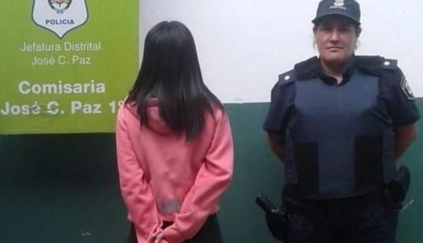 Paula Milagros Naiaretti, joven que ayudó a su madre a matar a su padre de 185 puñaladas quedó libre