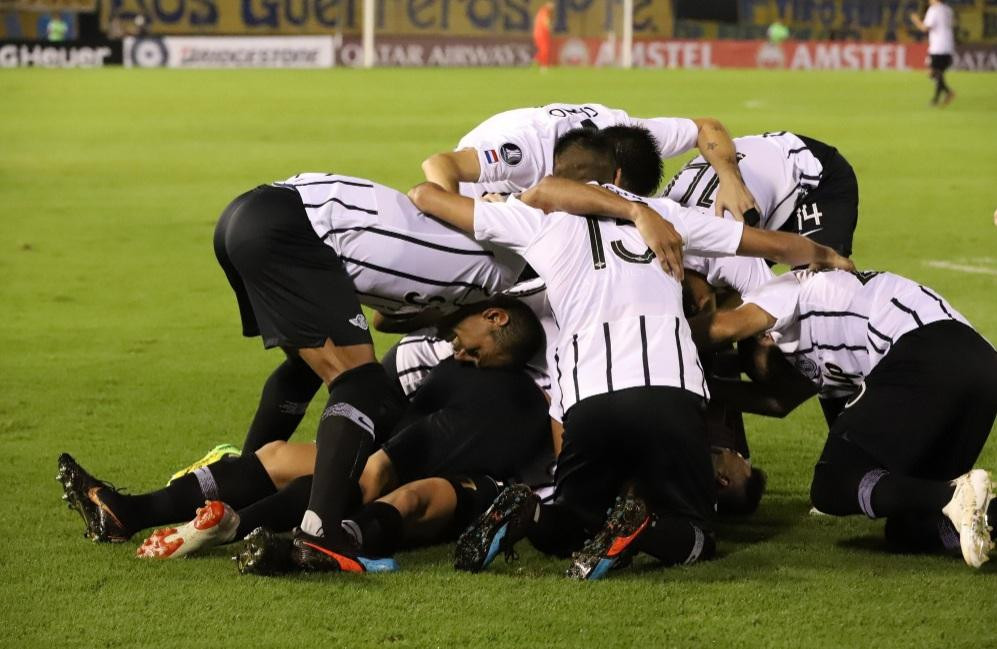 Festejo de Libertad de Paraguay ante Rosario Central en Copa Libertadores