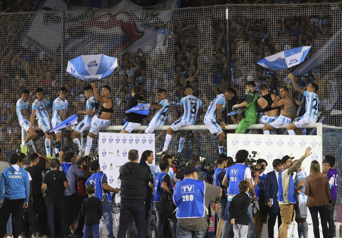 Racing campeón - Festejos en el Cilindro Agencia NA