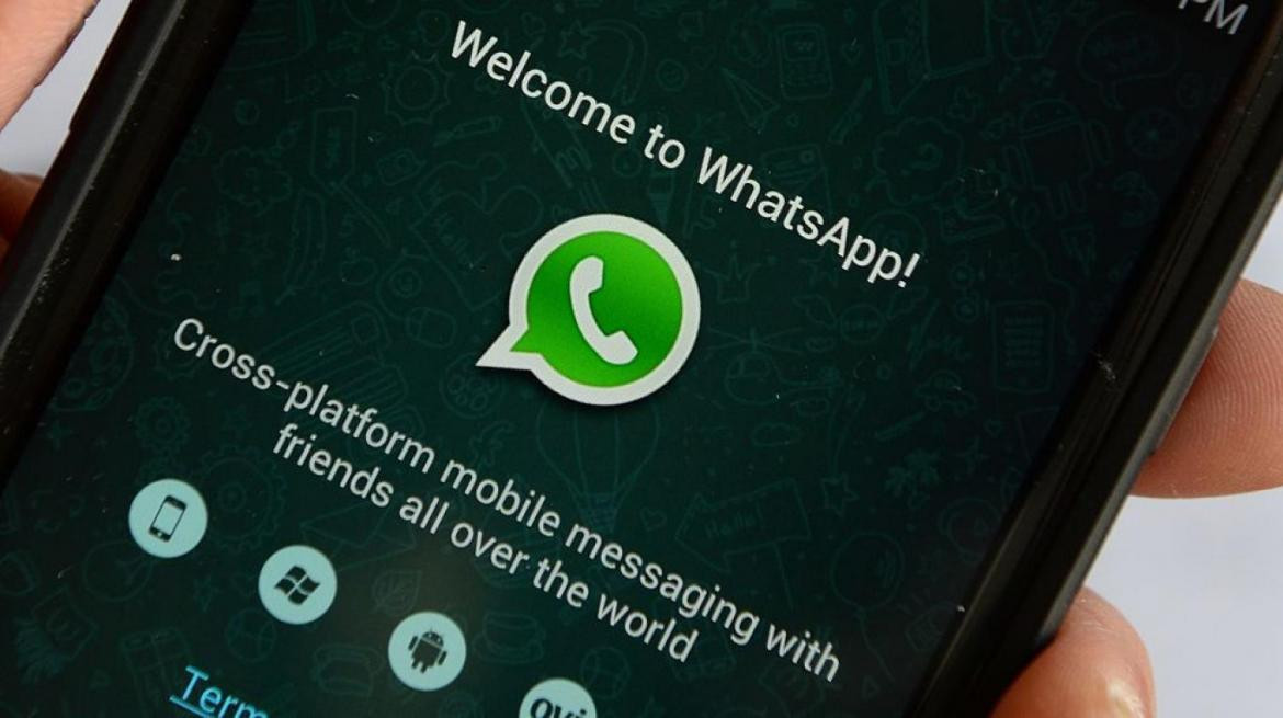 El truco de WhatsApp para enviar y guardar un chat completo