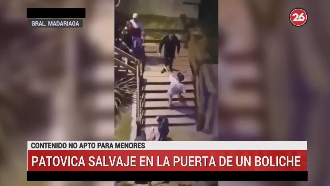 Brutal agresión de patovica - Video Canal 26