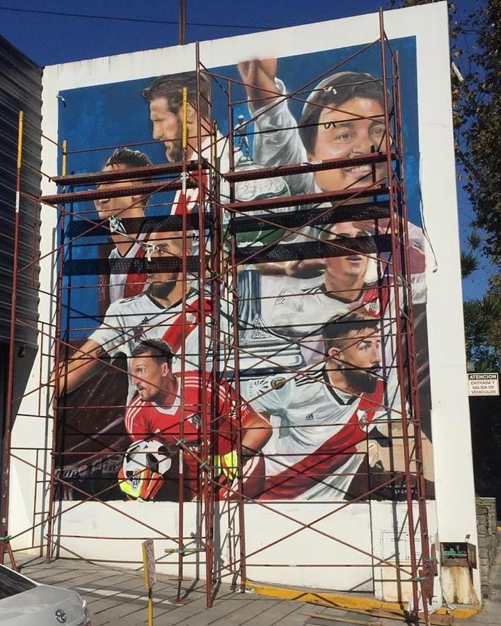 Mural River - 118 años