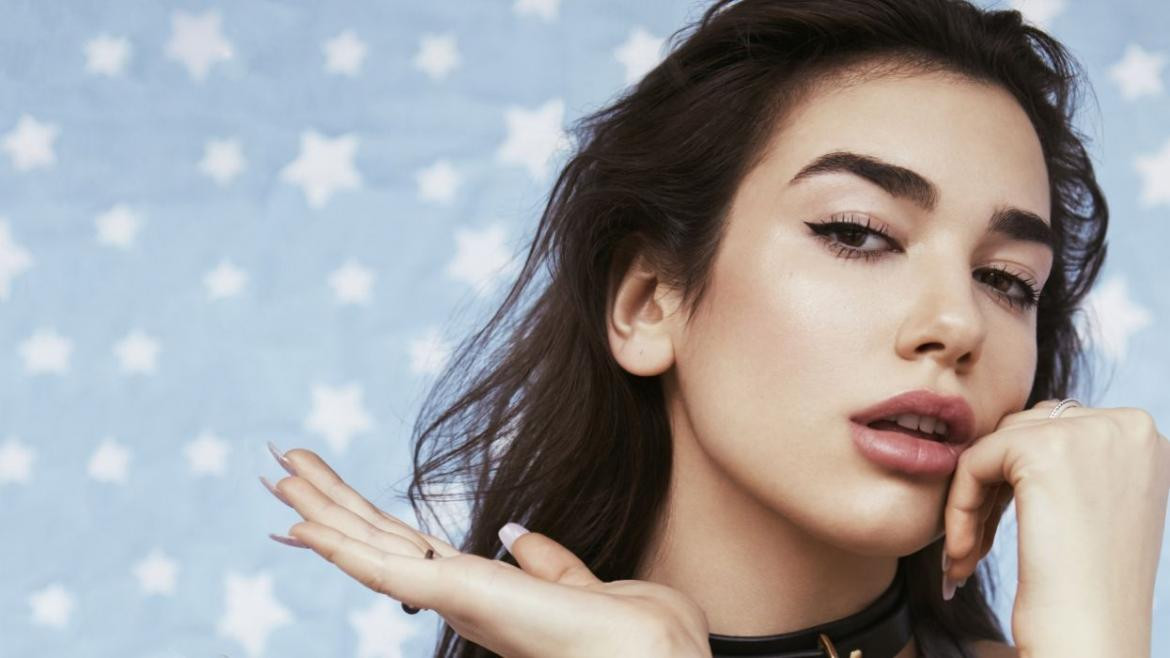 Dua Lipa festeja los 30 millones de seguidores en Instagram con una foto especial