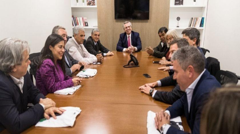 Alberto Fernández junto a diputados al interbloque de Argentina Federal