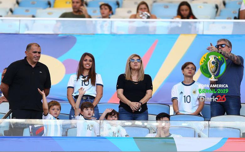 Antonela Roccuzzo, Argentina va Venezuela