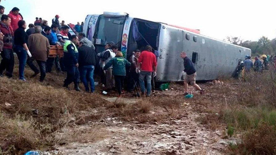 Tucumán - Accidente de micro