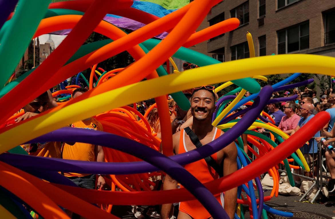 Nueva York celebró 50 años de Stonewall con masivo Desfile del Orgullo LGBTI, Reuters