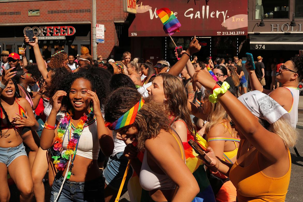 Nueva York celebró 50 años de Stonewall con masivo Desfile del Orgullo LGBTI, Reuters