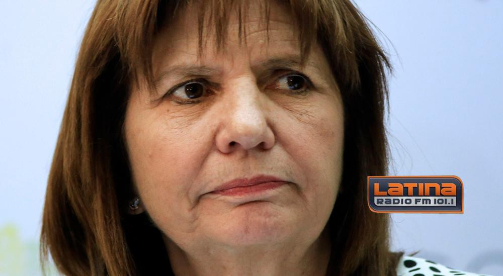 Patricia Bullrich, Radio Latina, política