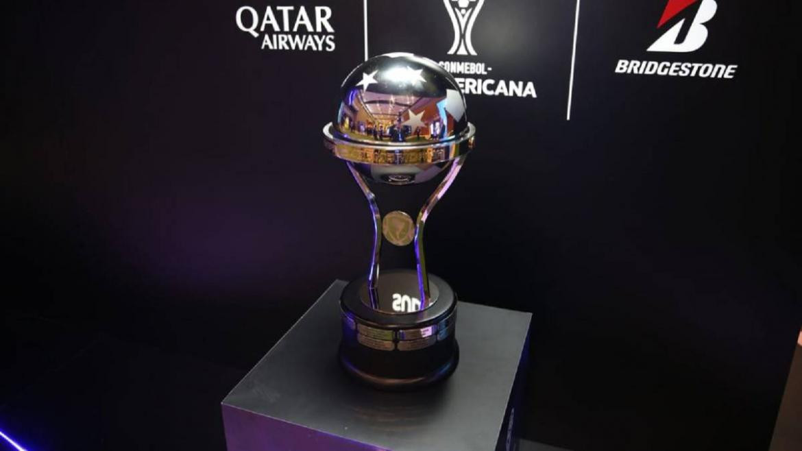 Copa Sudamericana - Trofeo