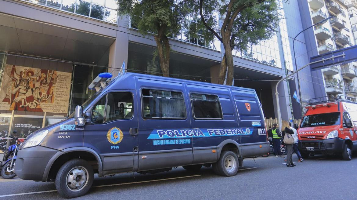 Un joven de 18 años fue condenado por amenazas de bomba a una escuela de Tres de Febrero, NA