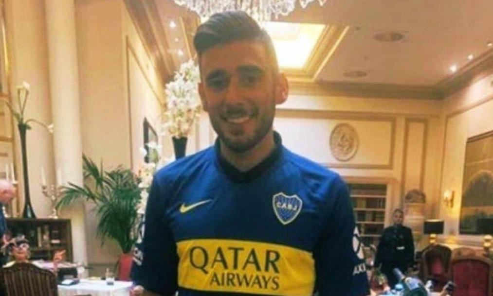 Eduardo Salvio con la camiseta de Boca