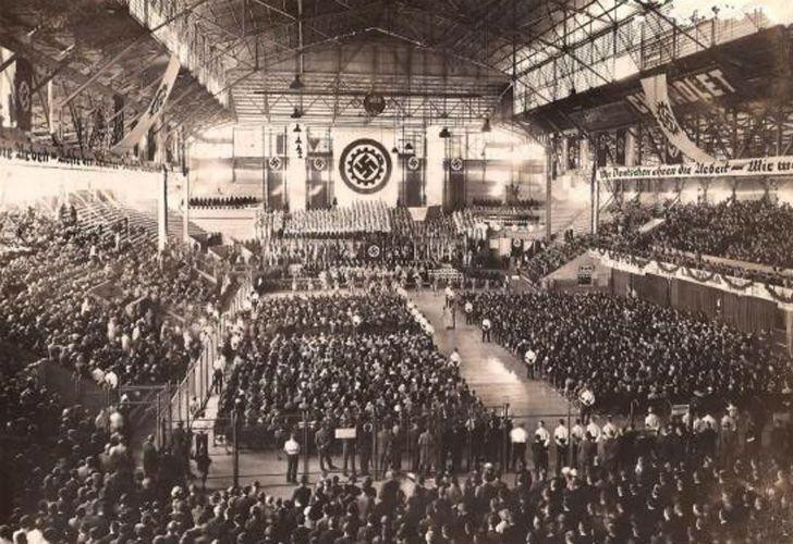 Luna Park, teatro en venta