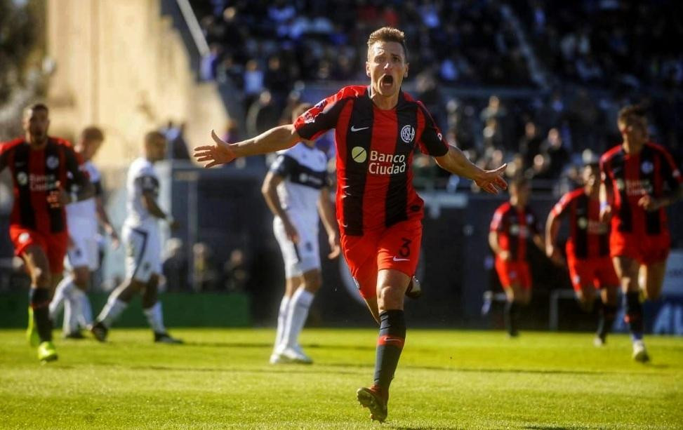 Festejo de Bruno Pittón para San Lorenzo ante Gimnasia, Superliga