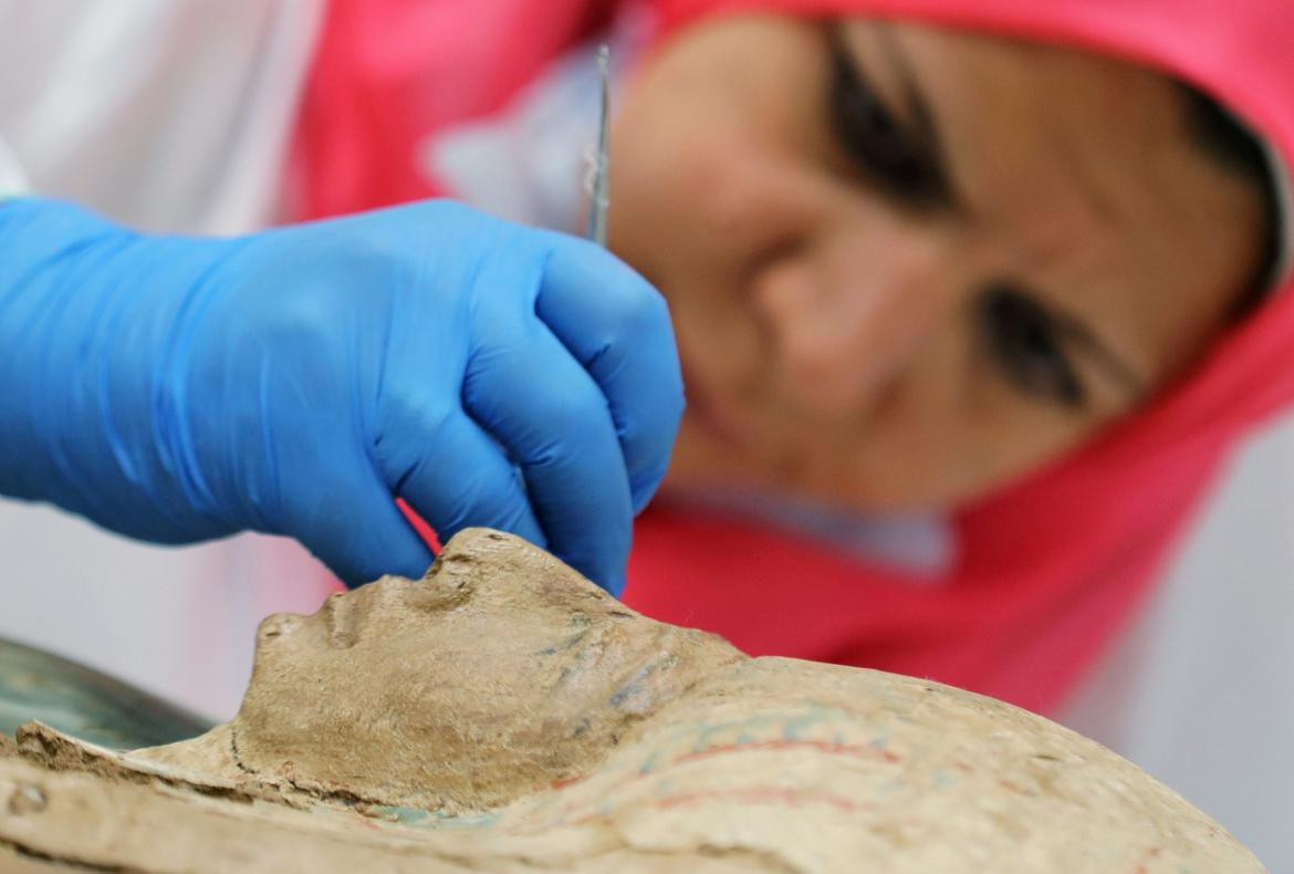 Tutankamón, minuciosa restauración del sarcófago dorado del faraón, REUTERS