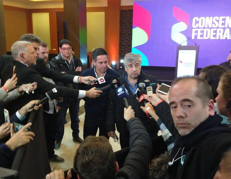 Conferencia de prensa de Armando Torres, jefe de campaña de Consenso Federal