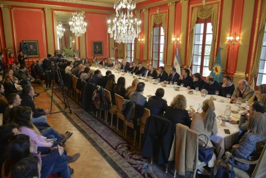 Legisladores bonaerenses con Vidal, Foto: Prensa Legislatura