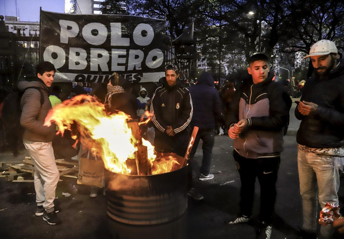 Partidos Politicos y Organizaciones Sociales Frente del Ministerio de Accion Social, NA	