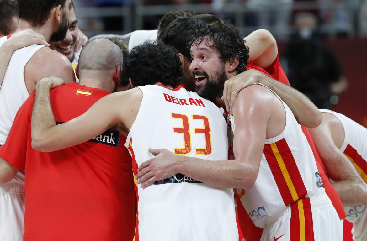 Mundial de Básquet: Festejo de España tras vencer a Australia en semifinales, REUTERS