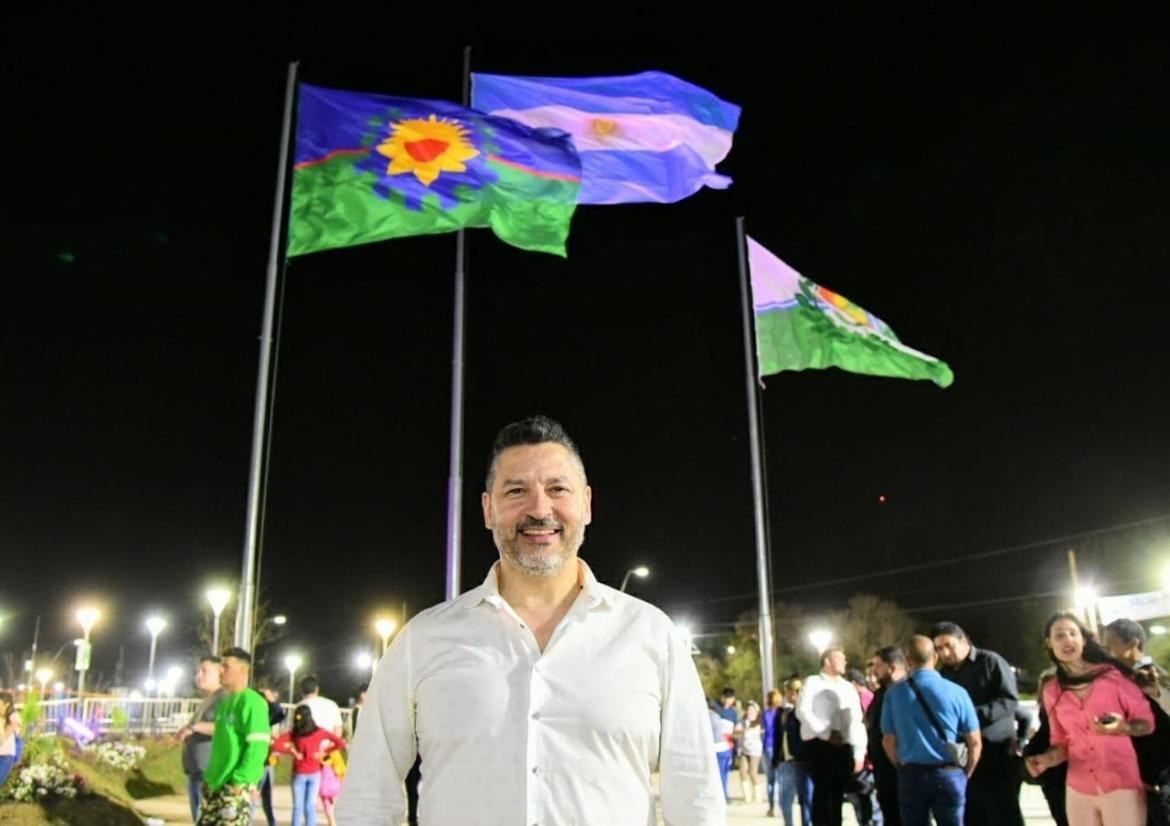 Parque de la Unidad Nacional de Merlo, Gustavo Menéndez