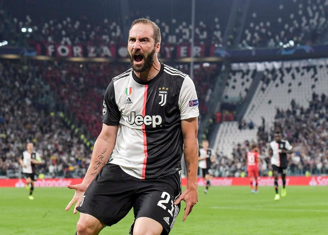 Champions League, Gol de Higuain para la Juventus ante Bayer Leverkusen